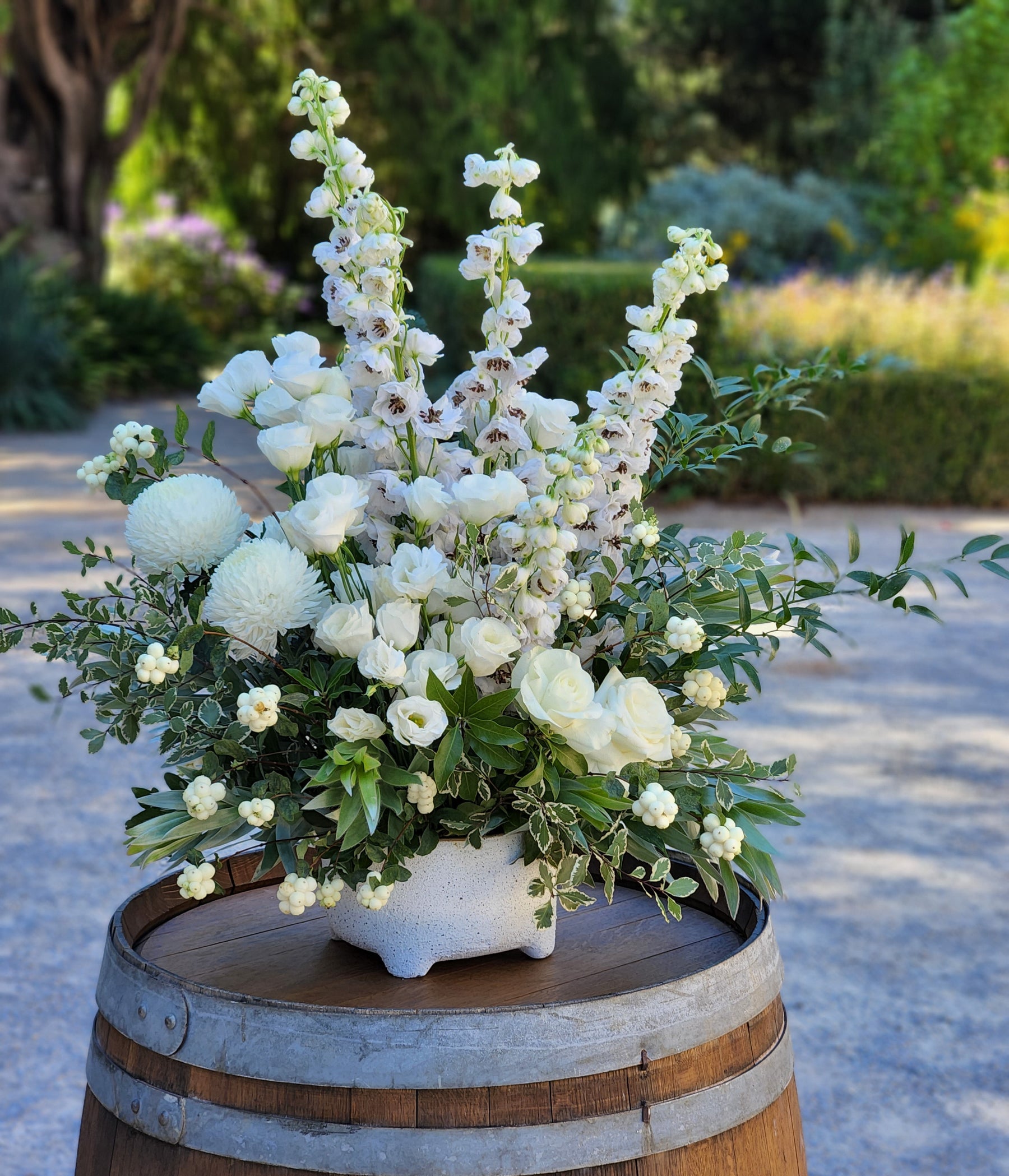 Wedding ceremony flowers at Como House. Wedding flowers Melbourne 