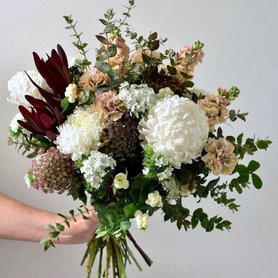 Champagne inspired bouquet of seasonal flowers from the best florist in Ashburton, Victoria.  The Branche delivers flowers to Malvern, Malvern East, Ashwood, Camberwell, Glen Iris, Toorak, Ashwood, Burwood, Carnegie, Glen Huntly, Hughesdale, Kooyong, and Oakleigh. 